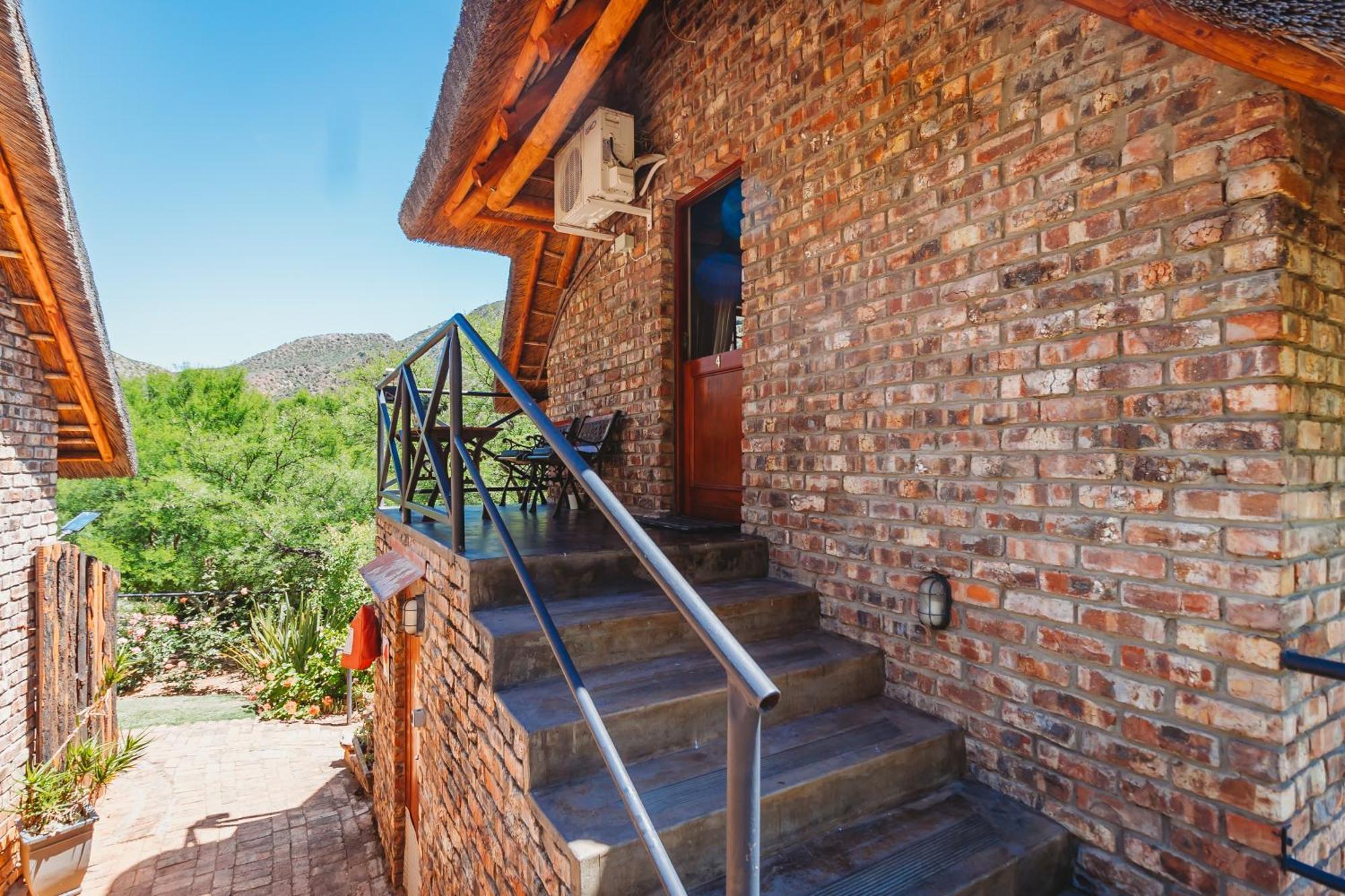 De Poort Country Lodge Oudtshoorn Zimmer foto